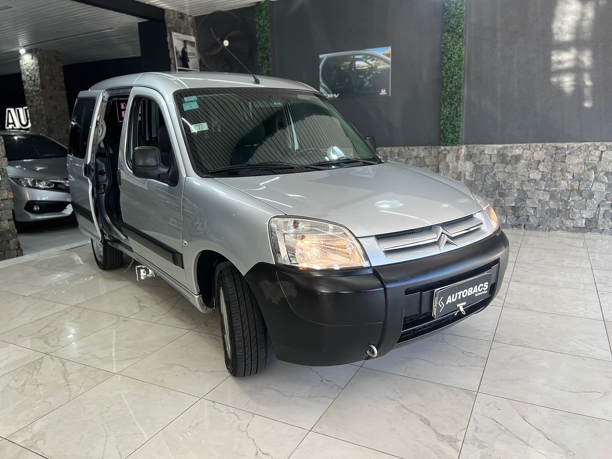 Citroën Berlingo Furgon 1.6 Hdi 92 Bussines Mixto - imagen 4