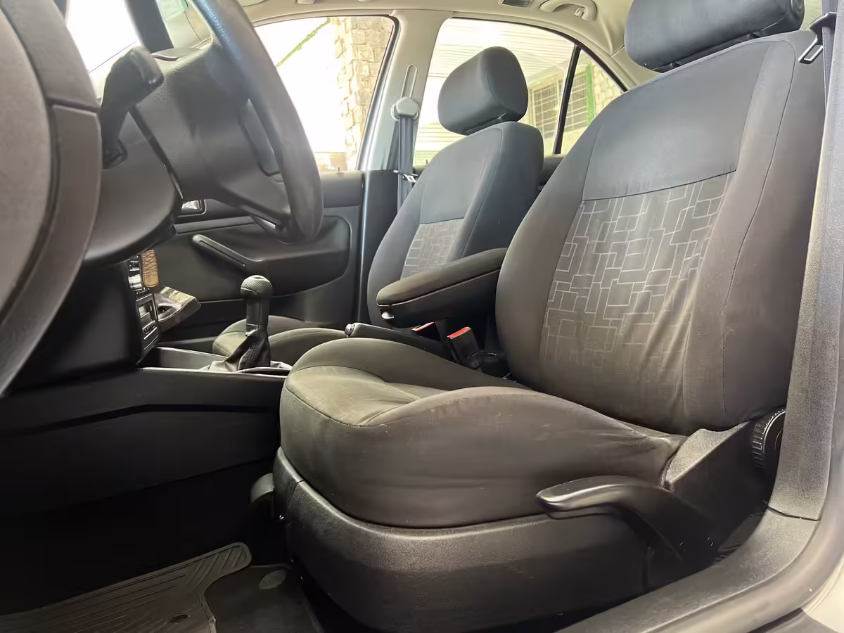 Volkswagen Bora 2.0 Trendline 115cv - imagen 18