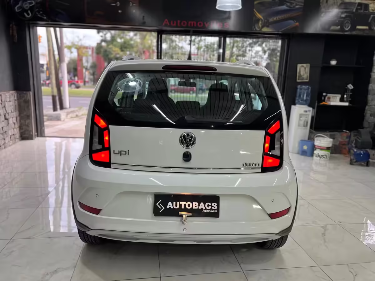 Volkswagen Up! 1.0 Cross Up! - imagen 15