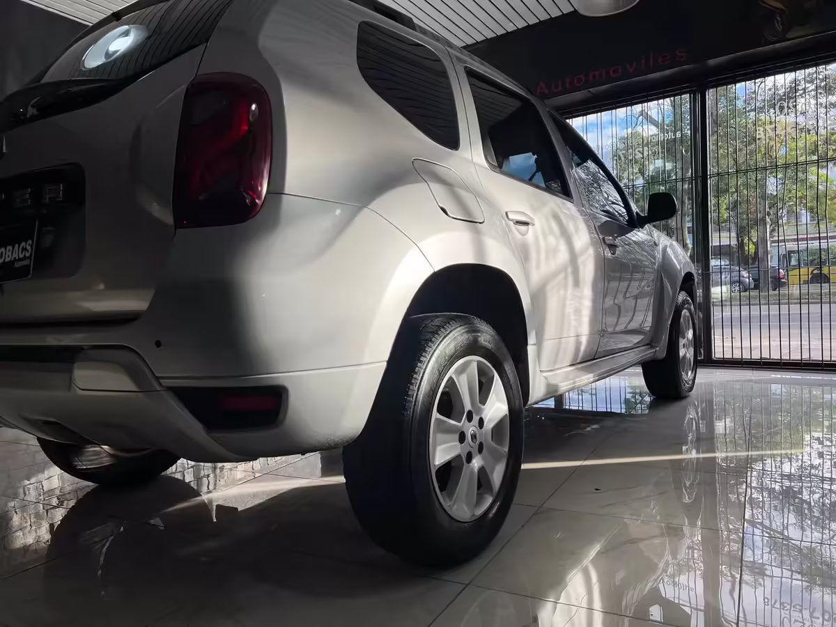 Renault Duster 1.6 Ph2 4×2 Privilege 110cv - imagen 16