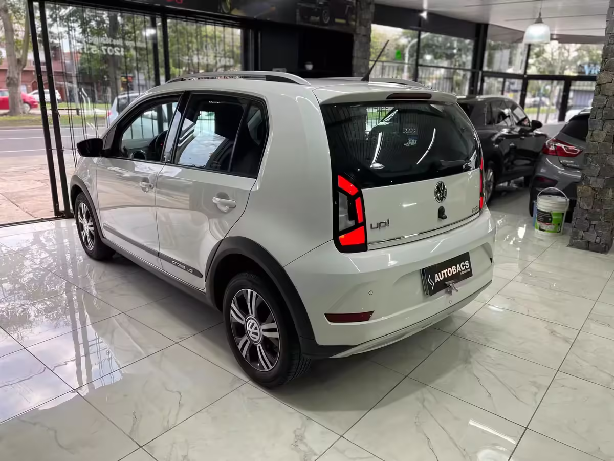 Volkswagen Up! 1.0 Cross Up!