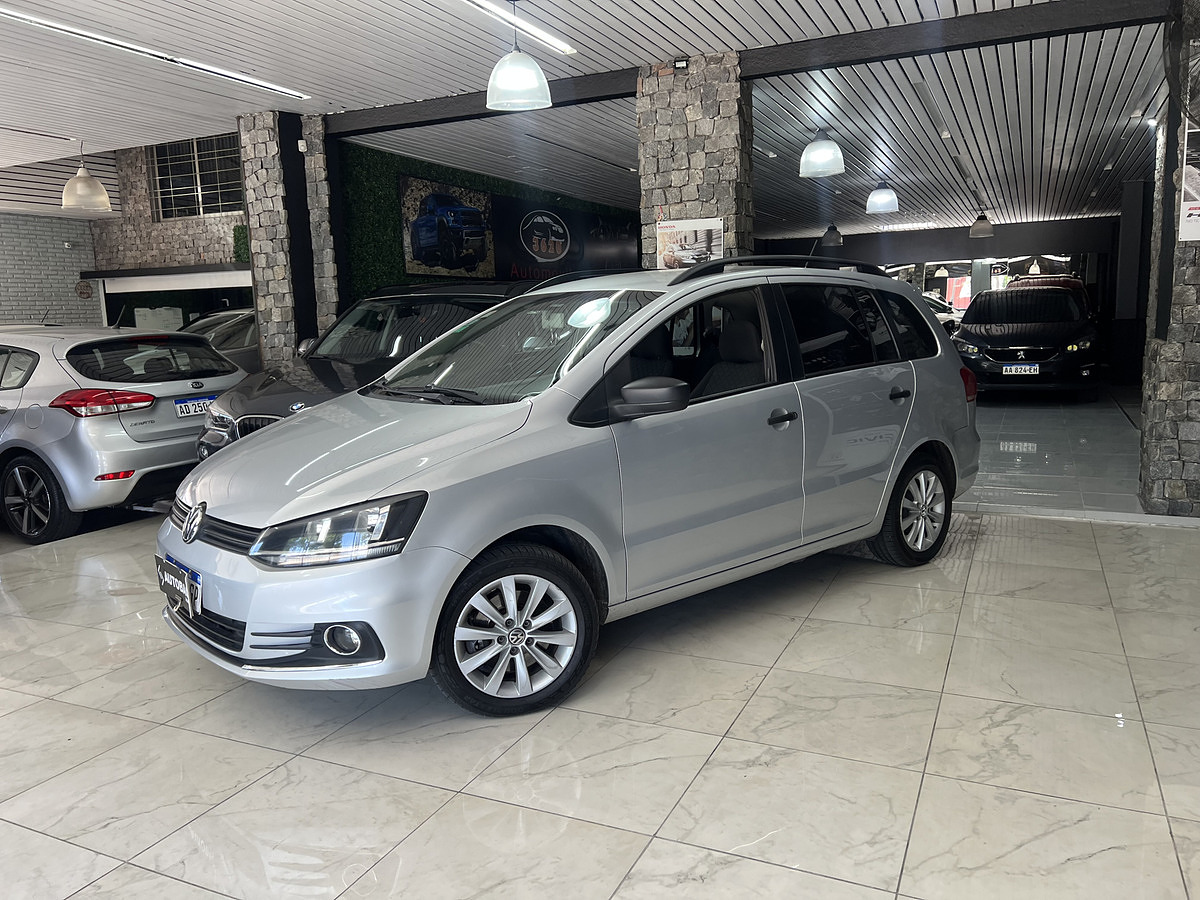 Volkswagen Suran 1.6 Comfortline 101cv