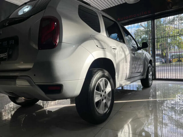Renault Duster 1.6 Ph2 4×2 Privilege 110cv - miniatura 16