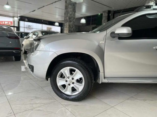 Renault Duster 1.6 Ph2 4×2 Privilege 110cv - miniatura 17
