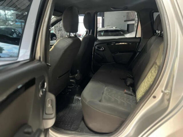 Renault Duster 1.6 Ph2 4×2 Privilege 110cv - miniatura 4