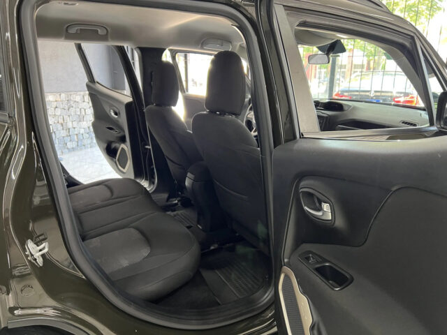 Jeep Renegade 1.8 Sport At Plus - miniatura 11