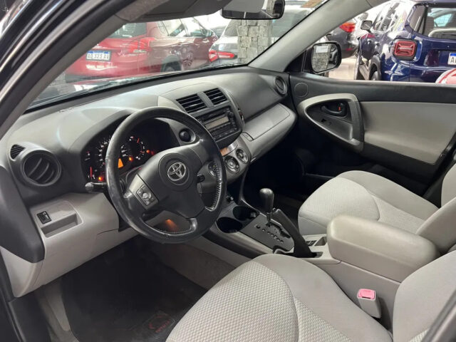 Toyota Rav4 2.4 4×2 At - miniatura 2