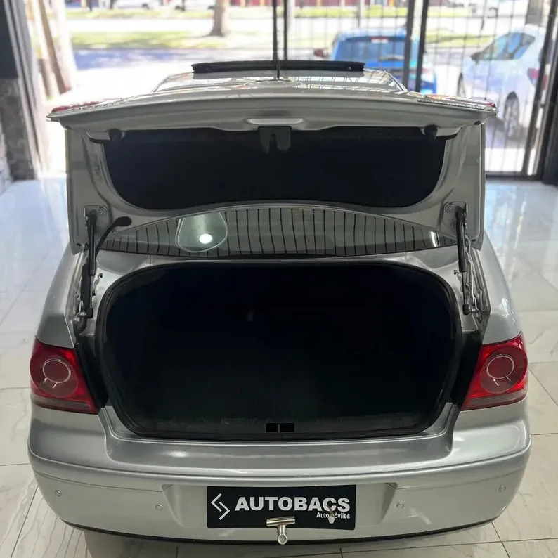 Volkswagen Bora 2.0 Trendline 115cv - imagen 2