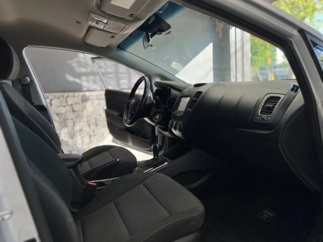 Kia Cerato 1.6 Ex At6 - miniatura 4