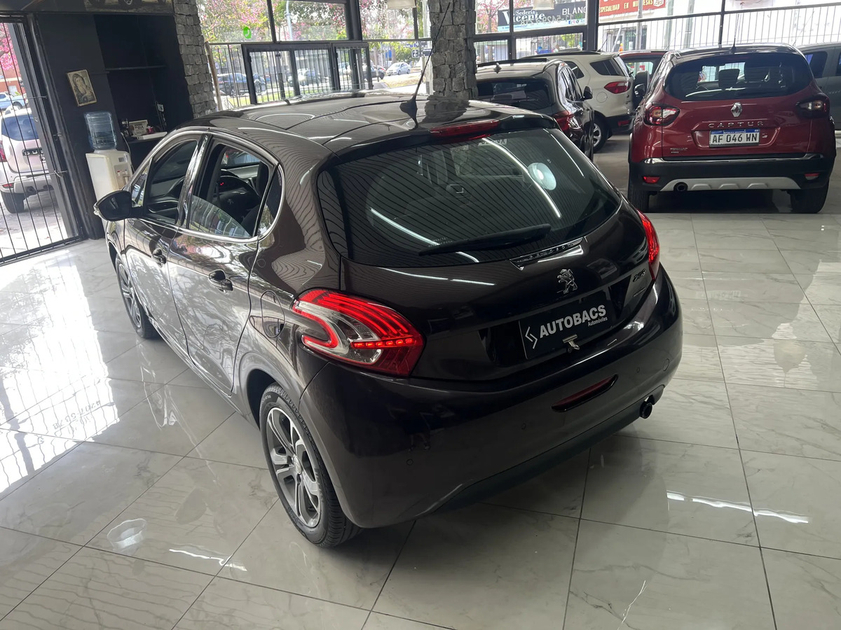 Peugeot 208 1.6 Feline - imagen 6