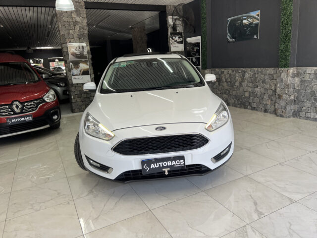 Ford Focus Iii 2.0 Se Plus Mt - miniatura 2