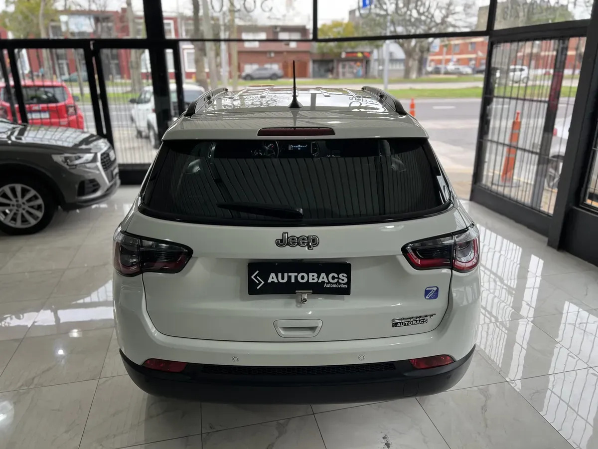 Jeep Compass 2.4 Sport - imagen 14