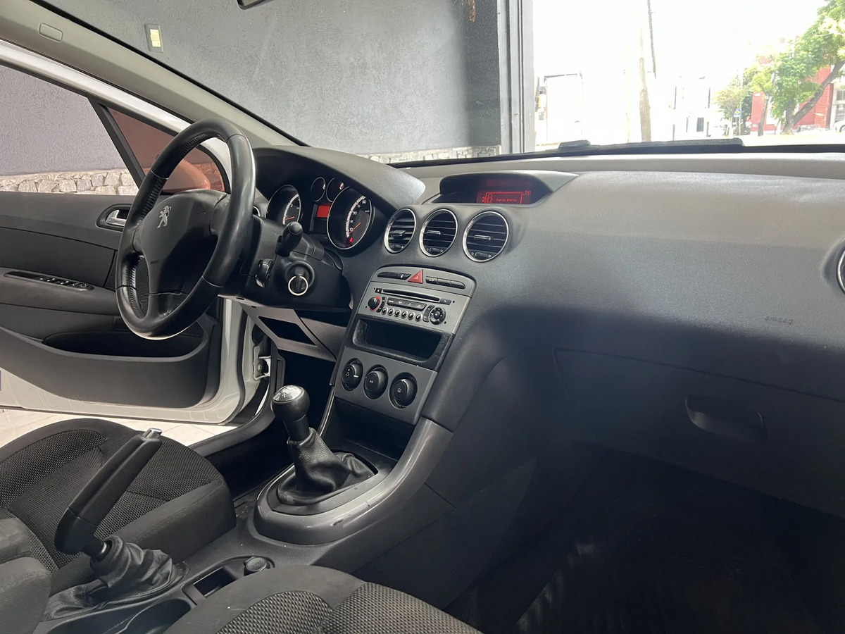 Peugeot 408 2.0 Allure 143cv - imagen 7